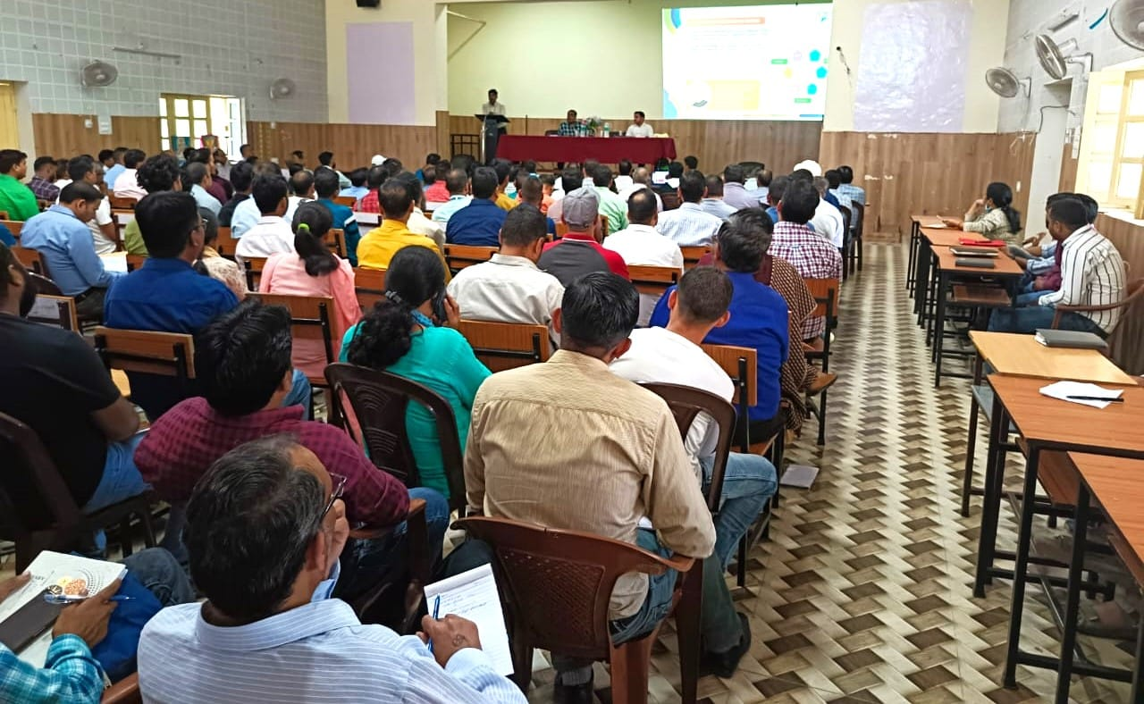 चमोली में कार्मिकों और व्यापारियों को जेम पोर्टल सम्बन्धी प्रशिक्षण दिया गया