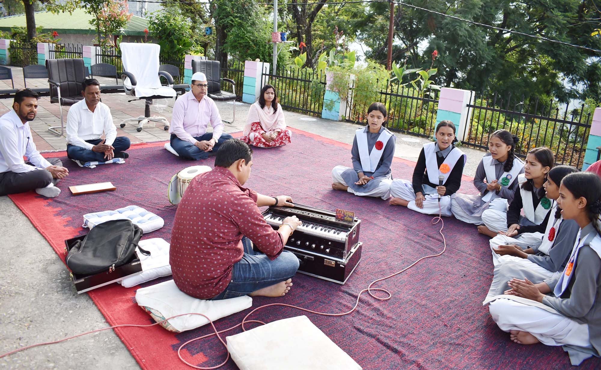 उत्तराखंड में राष्ट्रपिता महात्मा गांधी और पूर्व प्रधानमंत्री लाल बहादुर शास्त्री की जयंती पर विभिन्न कार्यक्रम आयोजित किए गए