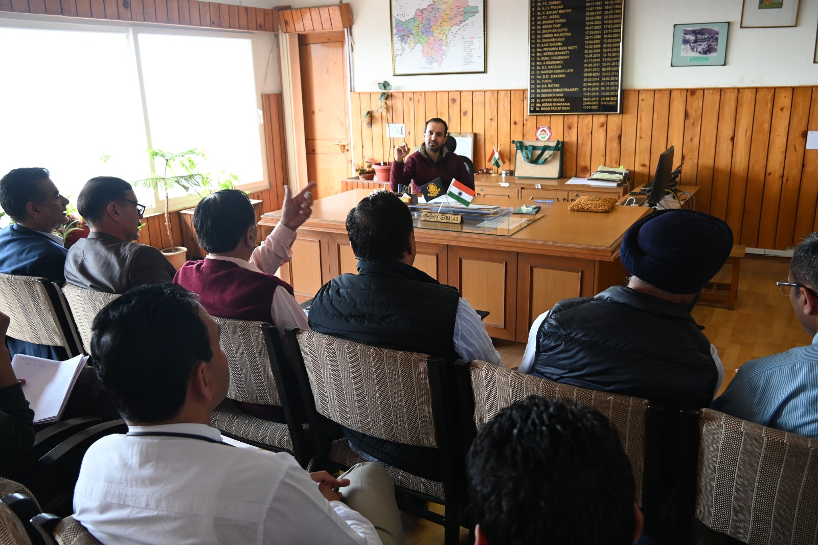 12 से 15 अक्टूबर 2023 तक आयोजित होने वाले फ्लाइंग फेस्टिवल के सन्दर्भ में होटल एसोसिएशन शिमला के पदाधिकारियों के साथ बैठक का हुआ आयोजन