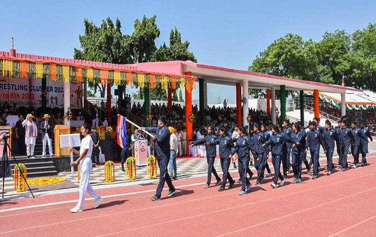 हरियाणा के मुख्‍यमंत्री मनोहर लाल ने हरियाणा पुलिस अकादमी में 72वें अखिल भारतीय पुलिस कुश्‍ती क्‍लस्‍टर कार्यक्रम का शुभारम्‍भ किया