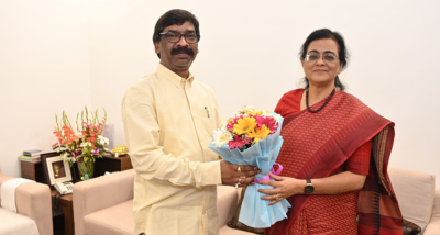 मुख्यमंत्री हेमंत सोरेन से जमशेदपुर वीमेंस यूनिवर्सिटी की कुलपति डॉ अंजिला गुप्ता ने की मुलाकात