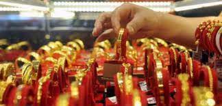 Gold prices rise Rs 60, trades at Rs 59,245/ 10 gram