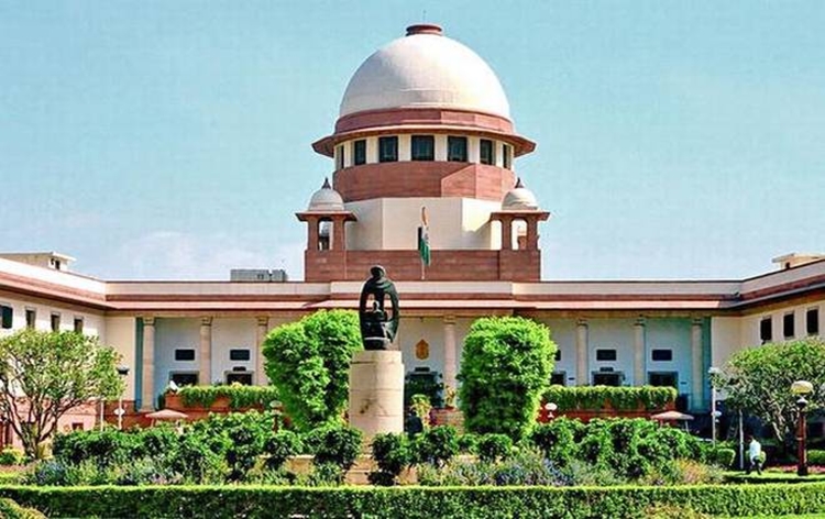 Supreme Court issues notice to Maharashtra Assembly speaker on petitions seeking disqualification of CM Eknath Shinde & other MLAs