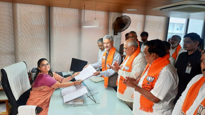 Gujarat:  All three BJP candidates elected unopposed to Rajya Sabha