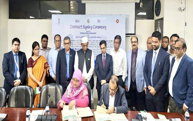India signed contract with Bangladesh to modernise signalling system of  Dhaka-Tongi-Joydebpur rail line