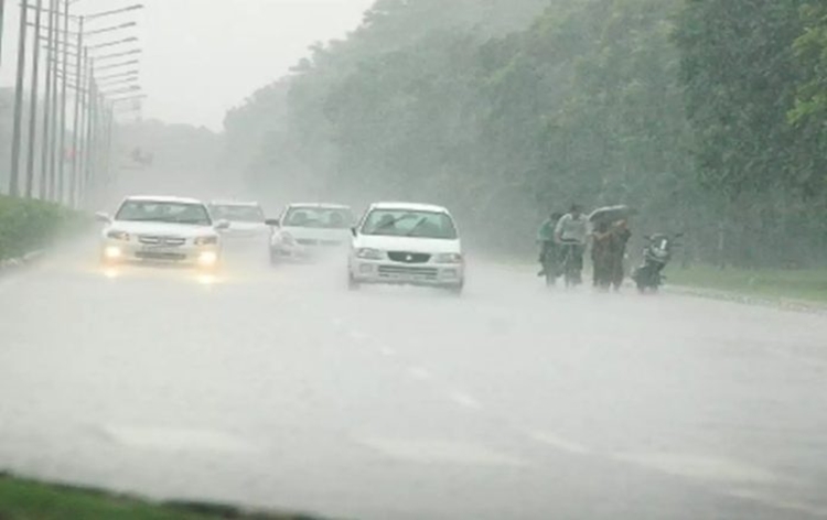 Widespread rains continue to lash across several parts of Kerala