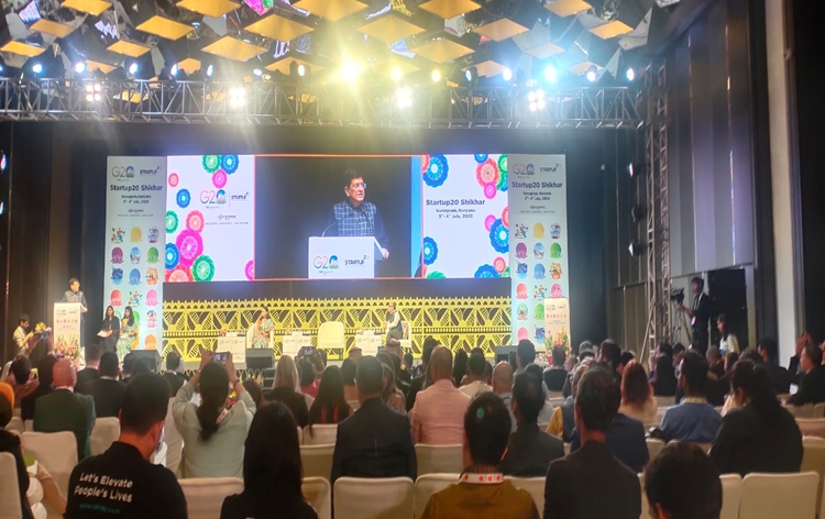 Commerce and Industry Minister Piyush Goyal invites Start Ups from the developed world; Says, India provides right ecosystem for them