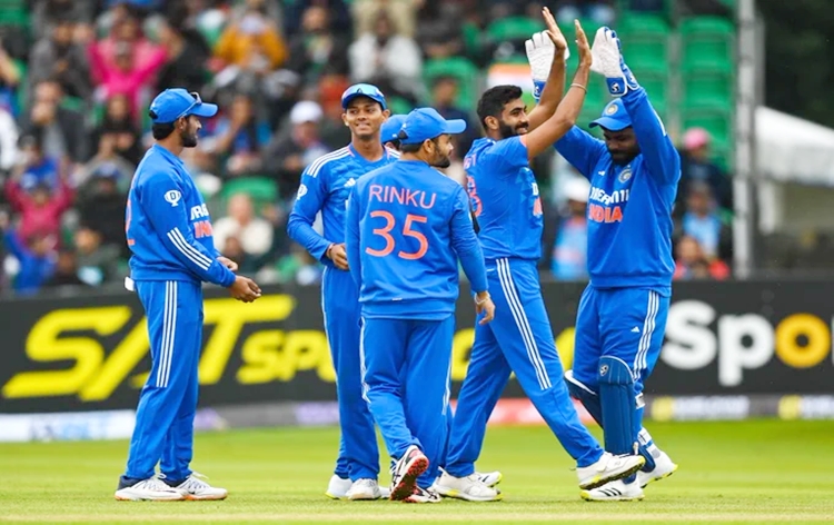 First T-20 Match between India & Ireland underway in Dublin