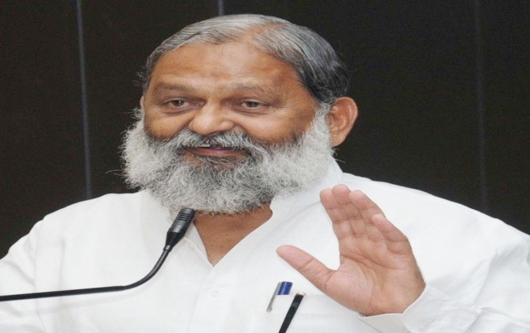 Haryana Home & Health Minister Anil Vij congratulates Antim Panghal, Savita & Mohit for their exceptional achievement in U-20 World Wrestling Championship