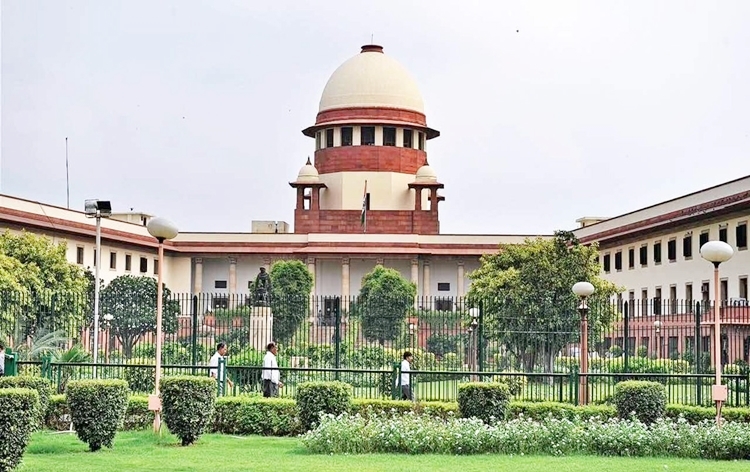 SC dismisses West Bengal govt's plea against CBI probe into municipality recruitment scam