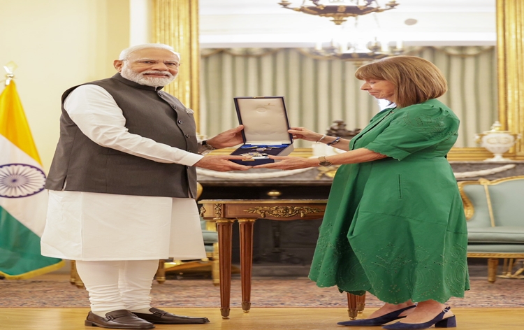 PM Modi becomes first Foreign Head of Govt to be awarded 'The Grand Cross of the Order of Honour' by Greek govt