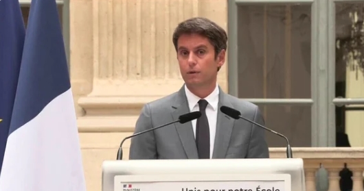 France to ban children from wearing Abaya dress in state-run schools