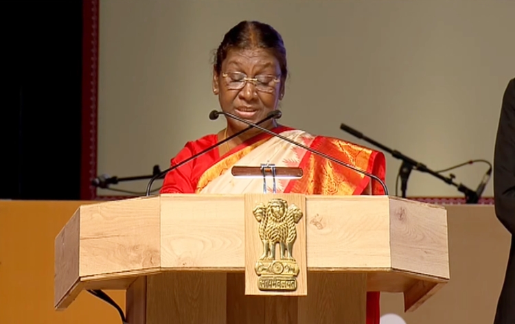 President Droupadi Murmu inaugurates International Literature Festival & Festival of Folk & Tribal Performing Arts in Madhya Pradesh