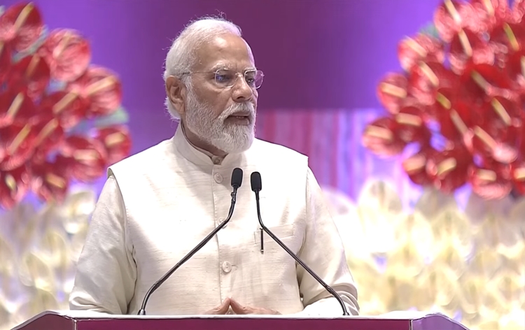 PM Narendra Modi addresses National Handloom Day celebration; Calls upon people to reaffirm their commitment to popularise local products