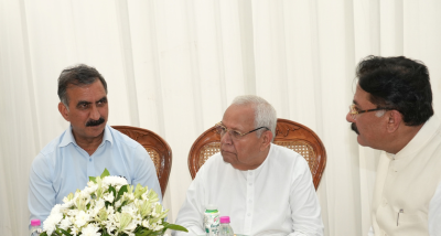 मुख्यमंत्री सुखविंदर सिंह सुक्खू ने जालंधर में समाचार पत्र पंजाब केसरी द्वारा आयोजित 118वें ‘शहीद परिवार निधि’ वितरण कार्यक्रम में भाग लिया