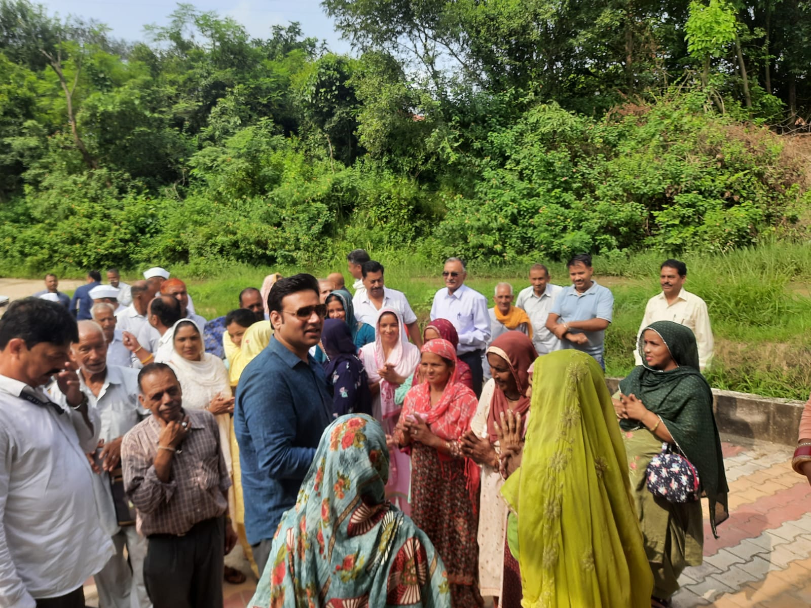 घीण में सामुदायिक भवन तथा आंगनबाड़ी का भवन बनाने की घोषणा