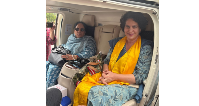 कांग्रेस महासचिव प्रियंका गांधी को सांसद प्रतिभा सिंह ने मण्डी संसदीय क्षेत्र में हुई भारी बारिश व भूस्खलन से हुई तबाही की जानकारी दी