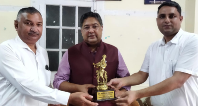 मुख्य संसदीय सचिव, शहरी विकास एवं शिक्षा आशीष बुटेल ने बार एसोसिएशन पालमपुर द्वारा आयोजित कार्यक्रम में शिरकत की