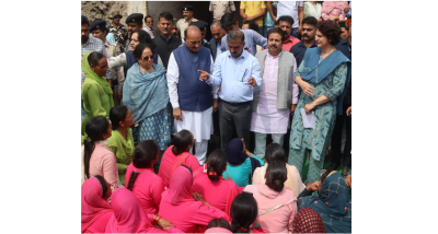 मुख्यमंत्री सुखविंदर सिंह और कांग्रेस राष्ट्रीय महासचिव प्रियंका गांधी ने मंडी जिले के द्रंग विधानसभा क्षेत्र में आपदा से हुए नुकसान का जायजा लिया