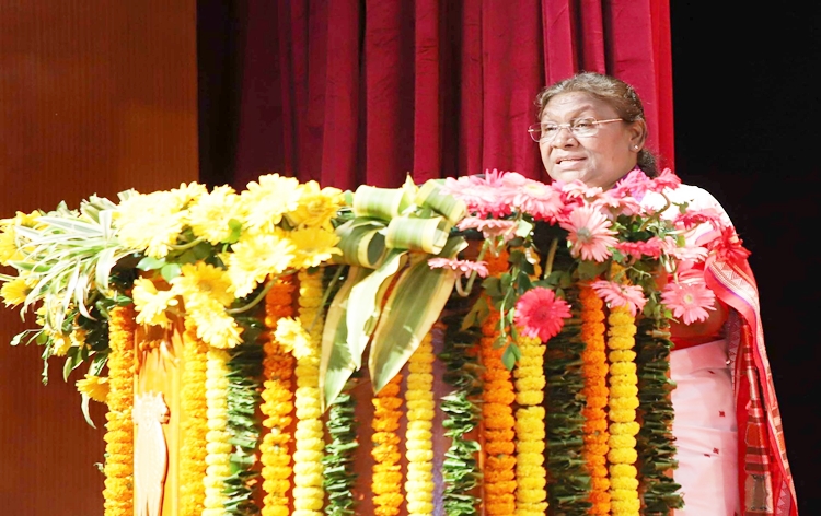 राष्ट्रपति द्रौपदी मुर्मू कल वीडियो कांफ्रेंस के माध्‍यम से आयुष्मान भव अभियान की शुरूआत करेंगी