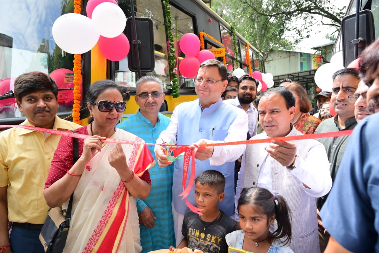 मुख्यमंत्री पुष्कर सिंह धामी ने देहरादून में श्रम विभाग के अंतर्गत कर्मचारी राज्य बीमा योजना का वर्चुअली शुभारंभ किया