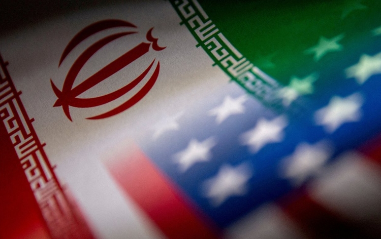 US and Iran swap prisoners in a Qatar-mediated deal; US also unfreezes 6 billion Dollars of Irans funds