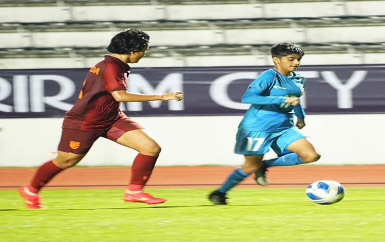 Asian Games: Match between Indian women and Chinese Taipei football team is underway in Huanglong Sports Centre