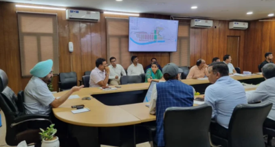 मुख्य सचिव डॉ. एस.एस. संधु ने उच्चाधिकारियों को आढ़त बाजार में चले रहे निर्माण कार्यों में तेजी लाने के दिए निर्देश