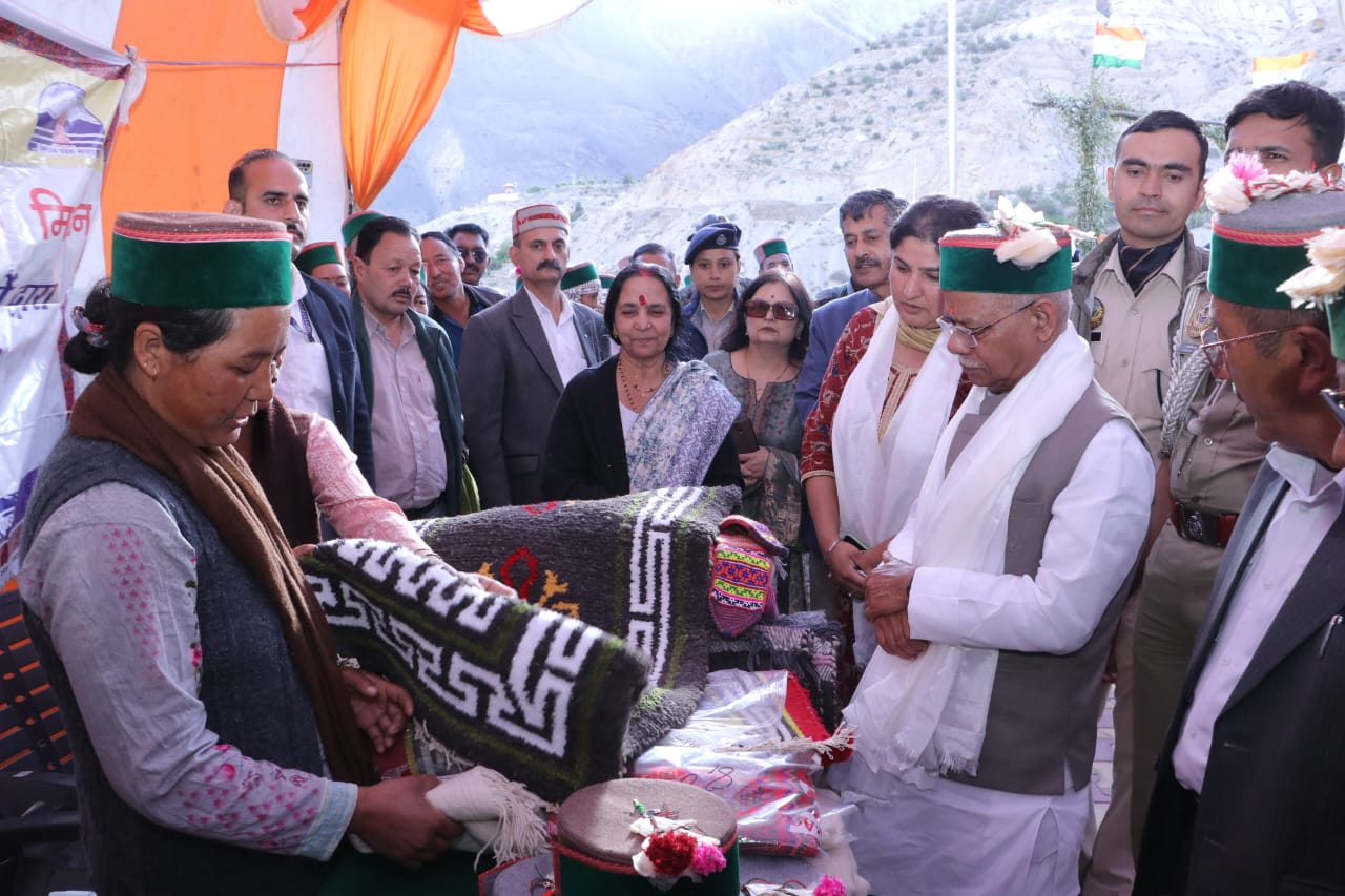 राज्यपाल शिव प्रताप शुक्ल ने किन्नौर जिला के नाको व लियो गांव का दौरा किया