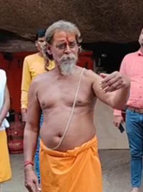 सिमडेगा के संत रामशरण दास को कुछ अज्ञात लोगों ने जान से मारने की धमकी दी