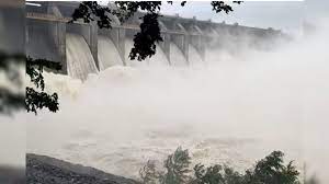 तेनुघाट डैम से पानी छोड़ने से धनबाद स्थित पंचेत डैम का जलस्तर बढ़ा