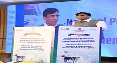 रसायन और उर्वरक मंत्री डॉ. मनसुख मांडविया ने नई दिल्ली में फार्मा-मेडटेक के क्षेत्र में अनुसंधान, विकास और नवाचार पर राष्ट्रीय नीति की शुरूआत की