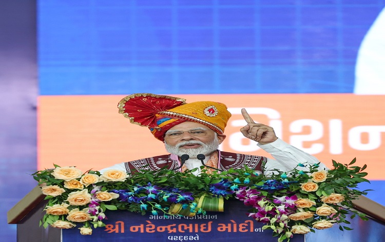 विकसित भारत के सपने को साकार करने के लिए महिलाओं के नेतृत्‍व में विकास एक महत्‍वपूर्ण प्रयास है- प्रधानमंत्री नरेंद्र मोदी