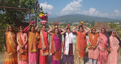 बागेश्वर: गरुड़ तहसील के ग्राम पंचायत मटेना में मेरी माटी मेरा देश कार्यक्रम के कलश यात्रा निकाली गई