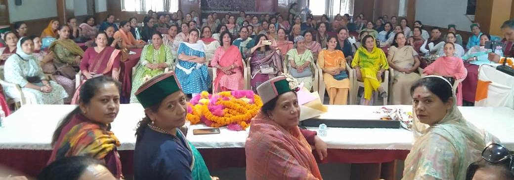 सांसद प्रतिभा सिंह ने संसद व विधानसभाओं में महिलाओं को एक तिहाई आरक्षण कानून बनने पर महिलाओं को बधाई दी