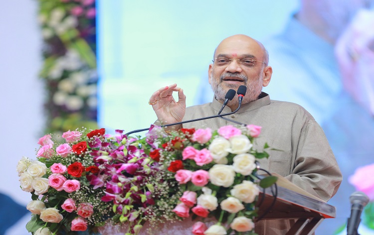 गुजरात के गांधीनगर के पालेज में राष्‍ट्रीय औषधीय शिक्षा और अनुसंधान संस्‍थान-नाईपर अहमदाबाद के स्‍थायी परिसर का उद्घाटन