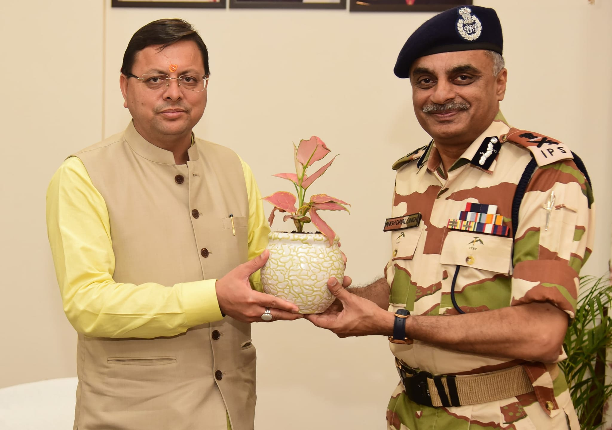 स्थानीय उत्पादों को बढ़ावा देने के लिए उत्तराखंड सरकार प्रयासरत–सीएम पुष्कर सिंह धामी