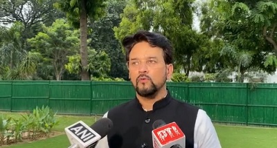 केन्द्रीय मंत्री अनुराग सिंह ठाकुर ने एक विशेष धर्म के खिलाफ डीएमके नेता ए. राजा के आपत्तिजनक बयान पर विपक्ष की कडी आलोचना की