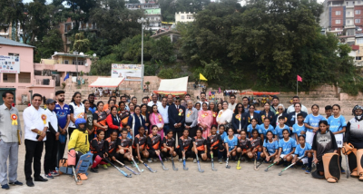 स्वास्थ्य मंत्री कर्नल डाॅ. धनीराम शांडिल ने सोलन हॉकी क्लब द्वारा आयोजित राज्य स्तरीय हॉकी प्रतियोगिता का किया शुभारम्भ