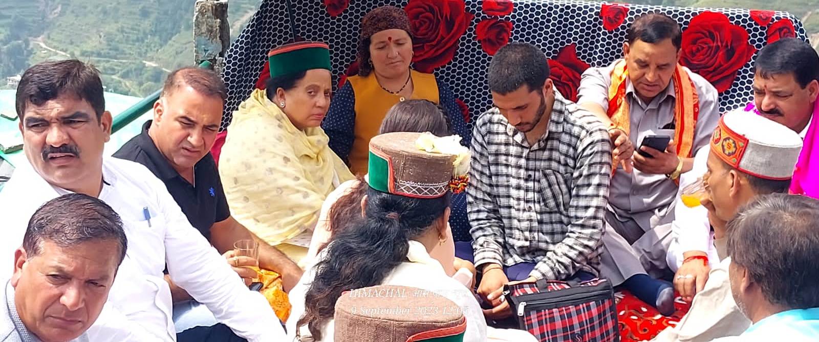 भारी बारिश व भूस्खलन से प्रभावित लोगों का पुनर्वास सरकार की प्राथमिकता है–सांसद प्रतिभा सिंह